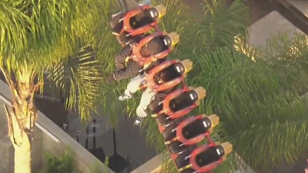 Knott's Berry Farm ride leaves guests hanging